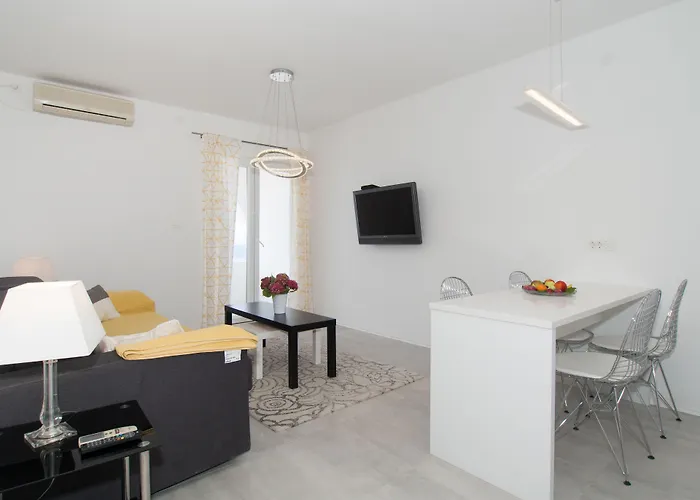 Tamaris Hotel
